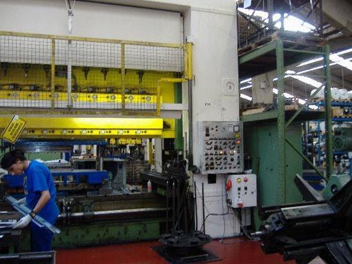 Benelli transfer press 250 ton