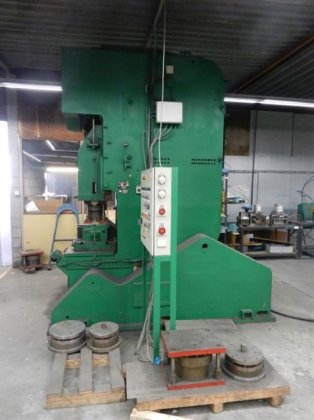 Adam richter 150 ton