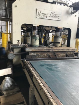 Siempelkamp panel press 470 ton