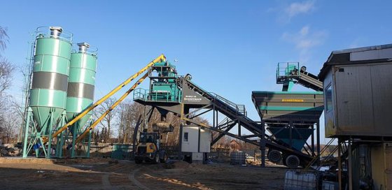 100立方/小时移动混凝土搅拌站