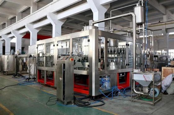 果汁清洗灌装旋盖机