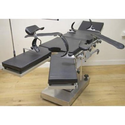 带配件的射线透明手术台