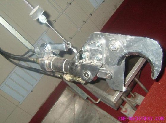 为清真肉类屠宰场拆除牛屠宰场设备剪刀