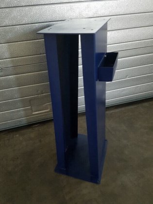Rogi WG stand