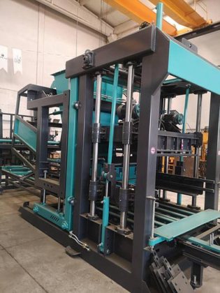 BS-30 コンクリートブロック製造機