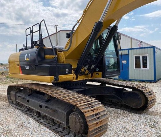 CAT 330D2L