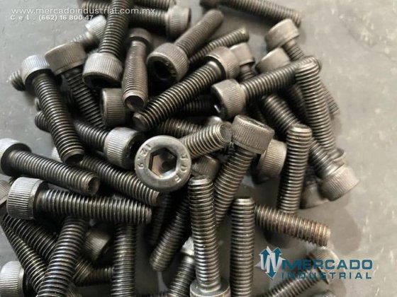 ソケットスクリュー M8X35 ミリメートルドリル測定