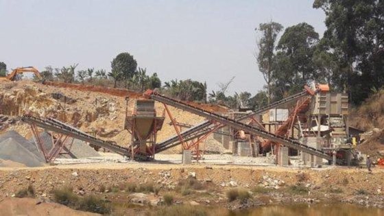 初级反击式破碎机