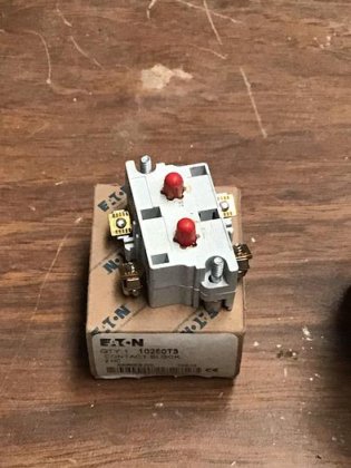 イートン 10250T3 コンタクトブロック