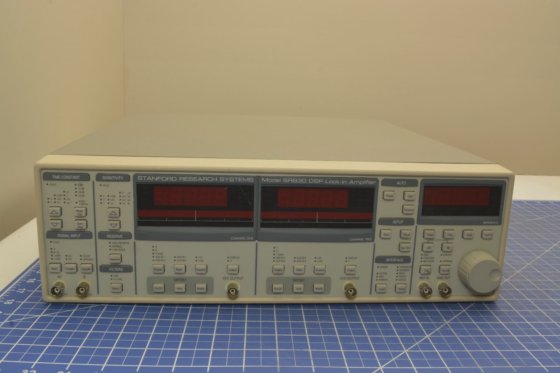 SR830 DSP / LOCK-IN DSP
