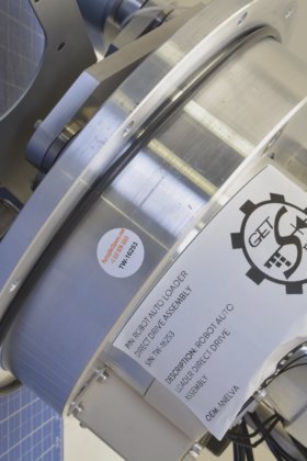 ROBOT LOADER DRIVE / ROBOT
