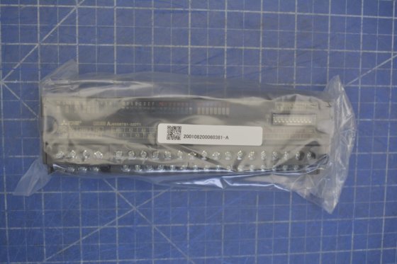 AJ65SBTB1-32DT1/INPUT-OUTPUT UNIT, PROGRAMMABLE CONTROLLER, CC-LINK/MISTSUBISHI