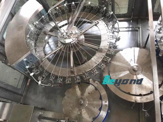 自动康美包/康美盒/康美吹瓶灌装旋盖机