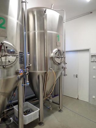 円筒円錐形発酵貯蔵タンク（CCT、5個）