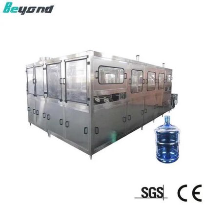 先进的 5 加仑纯净水灌装机，具有清洗、旋盖和包装功能 - 热卖！