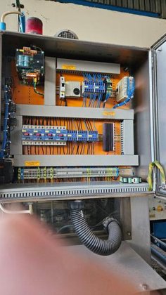 ボトルアンスクリュー