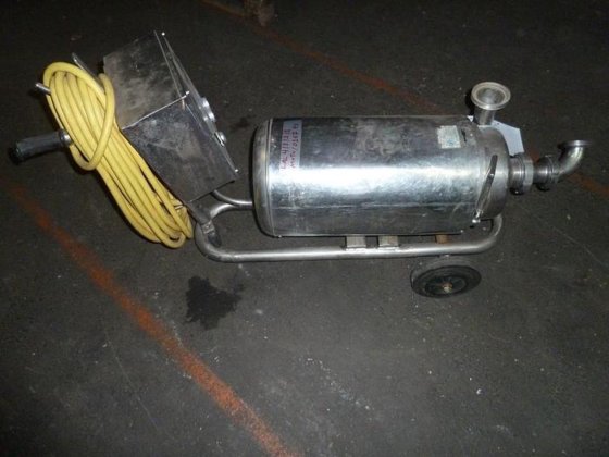 移動式遠心ポンプ