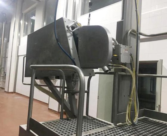 热销带式劈裂锯消毒牛屠宰线 牛屠宰机用于屠宰场机械