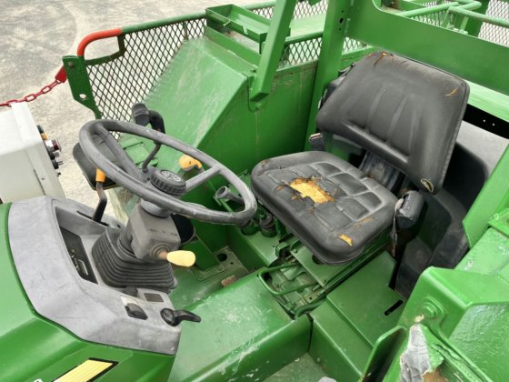 John Deere 5425