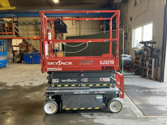 2022 Skyjack SJ3219