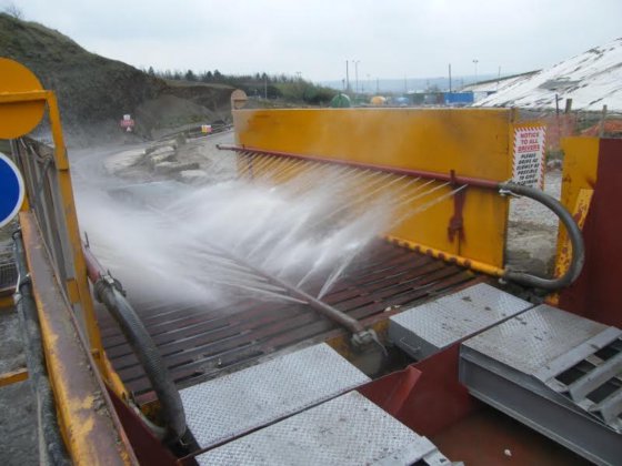 高架式エンバイロ ホイール ウォッシュ