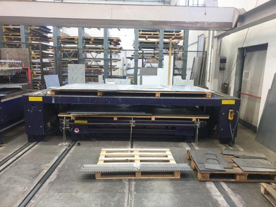 COD. 99U0609 - LASER CO2