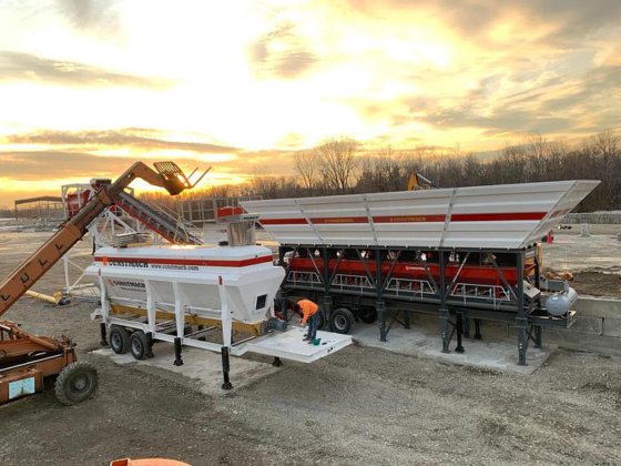 120 立方米/小时移动混凝土搅拌站