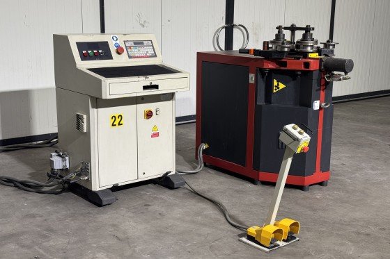 タウリング - DELTA 50 CNC