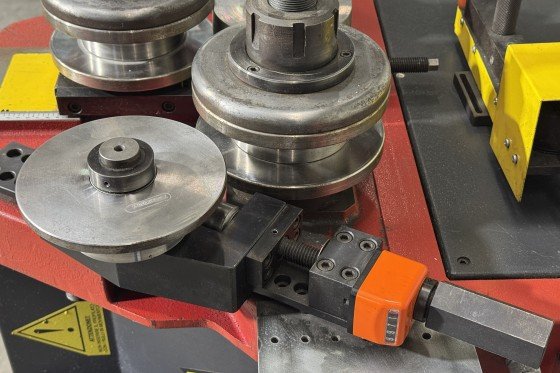 タウリング - DELTA 50 CNC