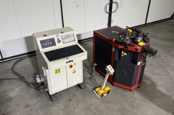 タウリング - DELTA 50 CNC