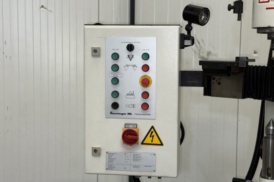 ヘニンガー - ZS-201