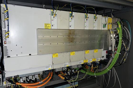 DECKEL MAHO - DMU 50