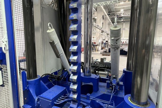 雷斯 - TUS 90 OK-40