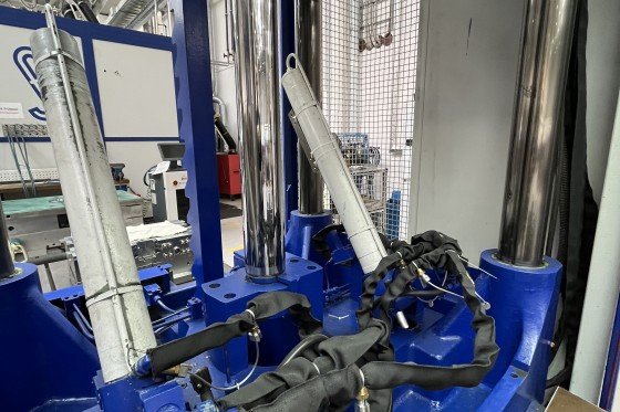 雷斯 - TUS 90 OK-40