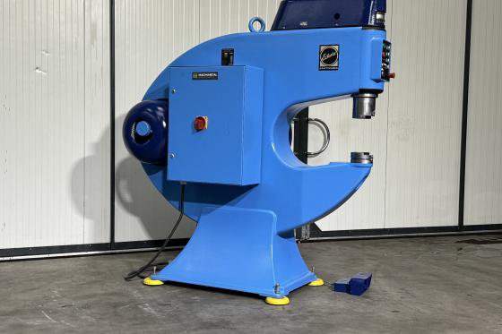 ウォルター・エコールド - KF 665