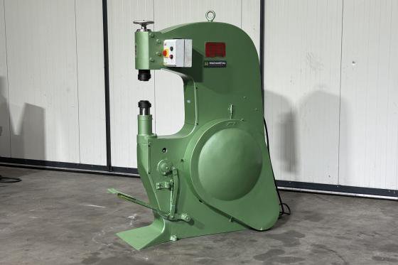 フォッカー・エコールド - KF 400