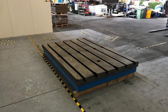 ストール - 鋳鉄