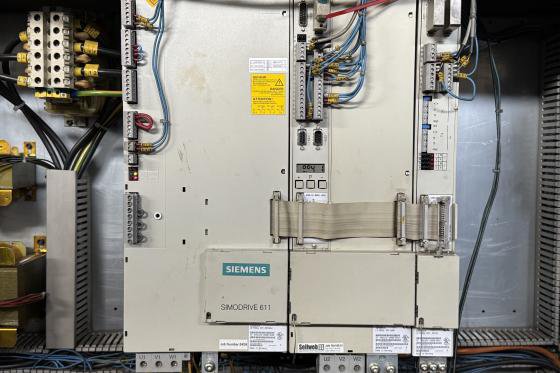 グルッツペ - AUTO M-S CNC