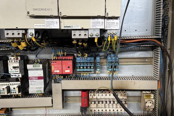 グルッツペ - AUTO M-S CNC