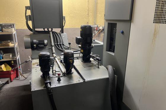 デッケル・マホ - DMU80P