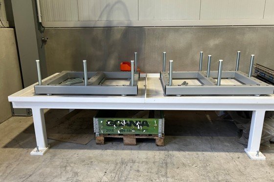 ストッパ - 開梱テーブル