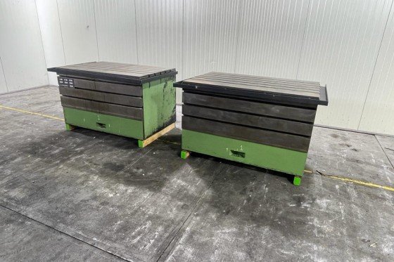 CORREA - ボックステーブル