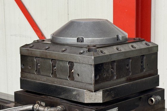 アイル - IWDS 1000 CNC