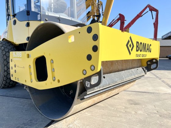 2022 Bomag BW177 D-5
