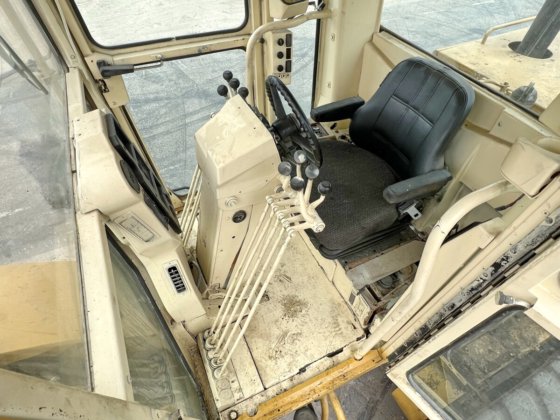 2002 Caterpillar 16H