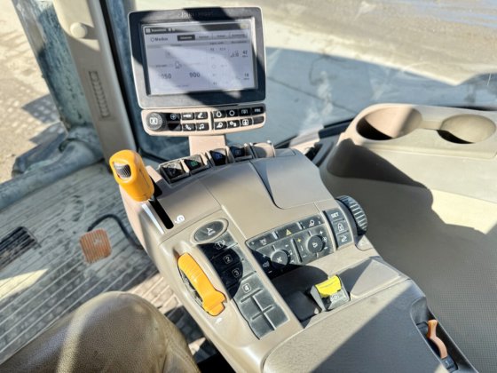 2015 John Deere 8370RT