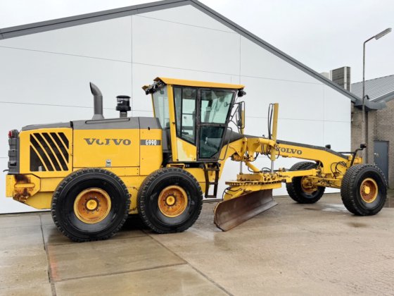2008 Volvo G990