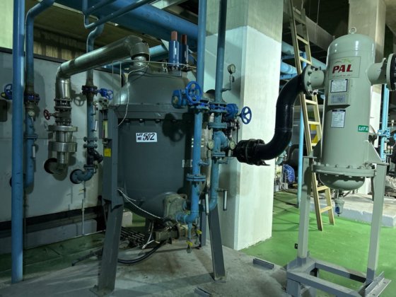 完整的压缩机房 B