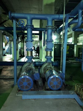 完整的压缩机房 B