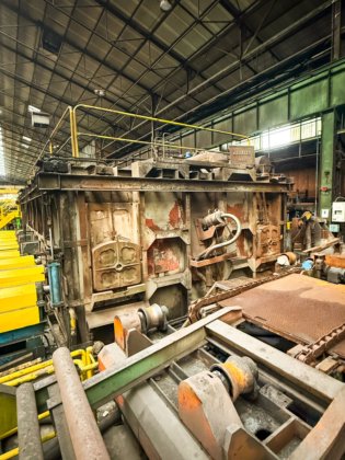 行走梁中间均质炉